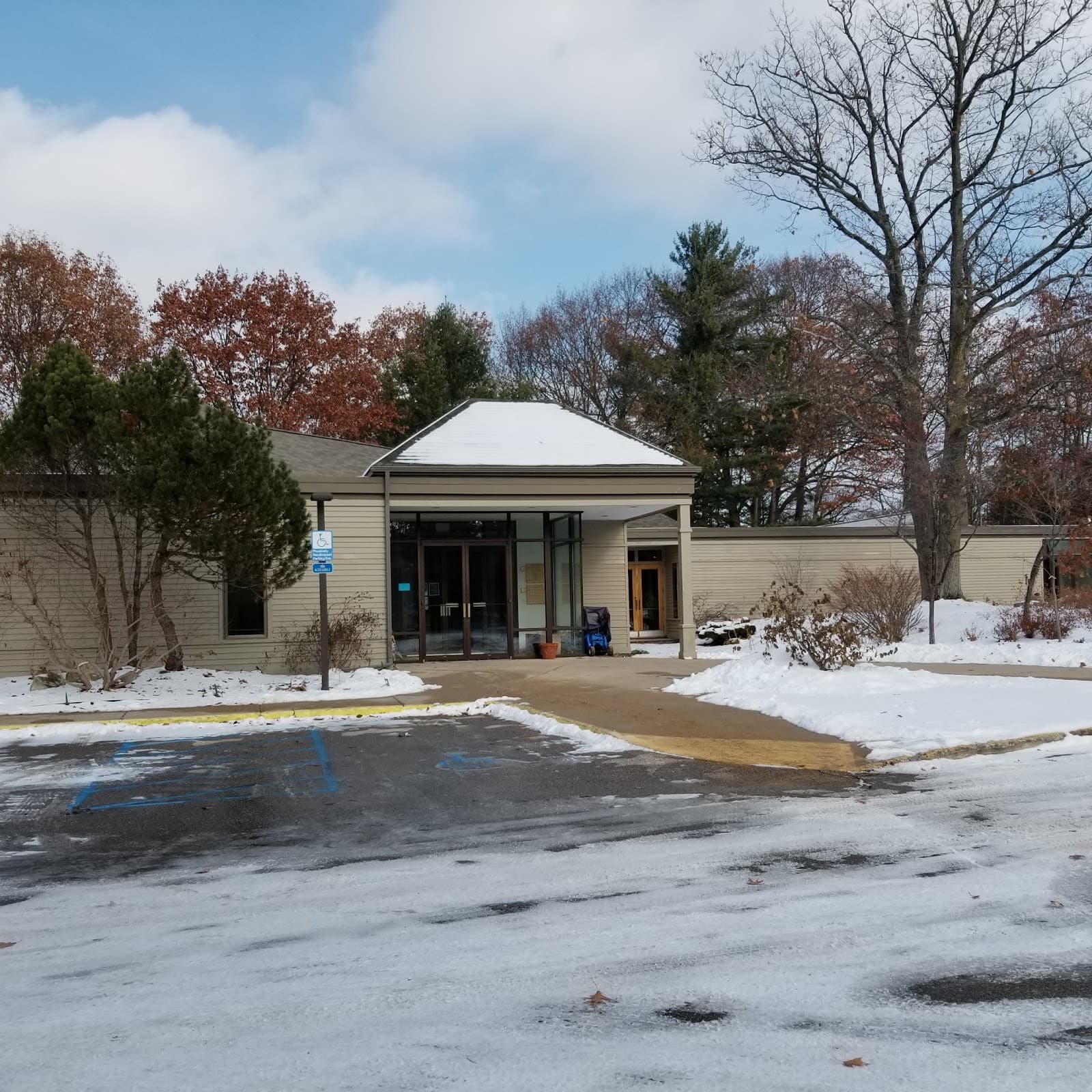 Unitarian Universalist Congregation of Grand Traverse - Places of Worship - Unitarian in Traverse City, Michigan