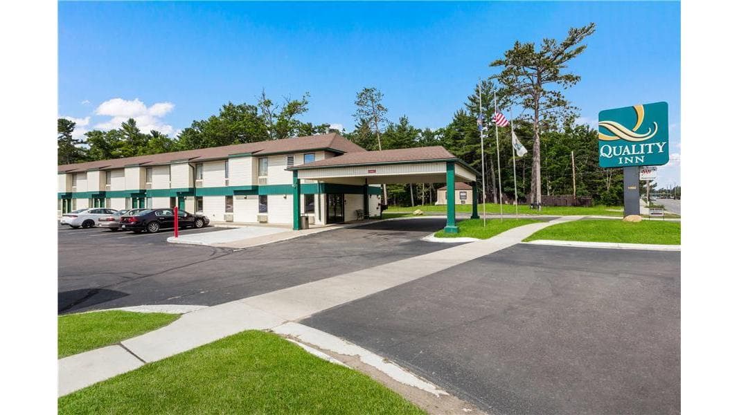 Quality Inn - Hotels & Motels in Traverse City, Michigan