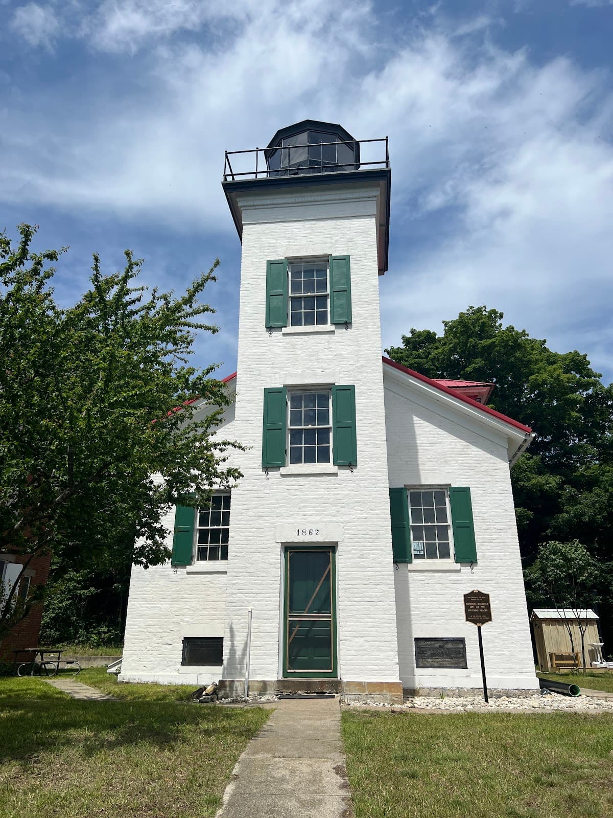 Fox Island Lighthouse - Lighthouses in Traverse City, Michigan