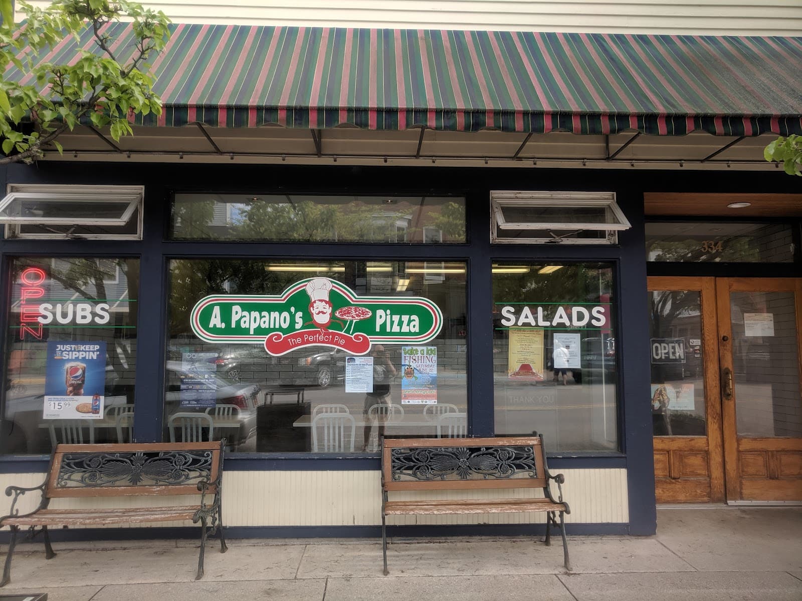 A Papano's Pizza - Frankfort - Pizza in Traverse City, Michigan