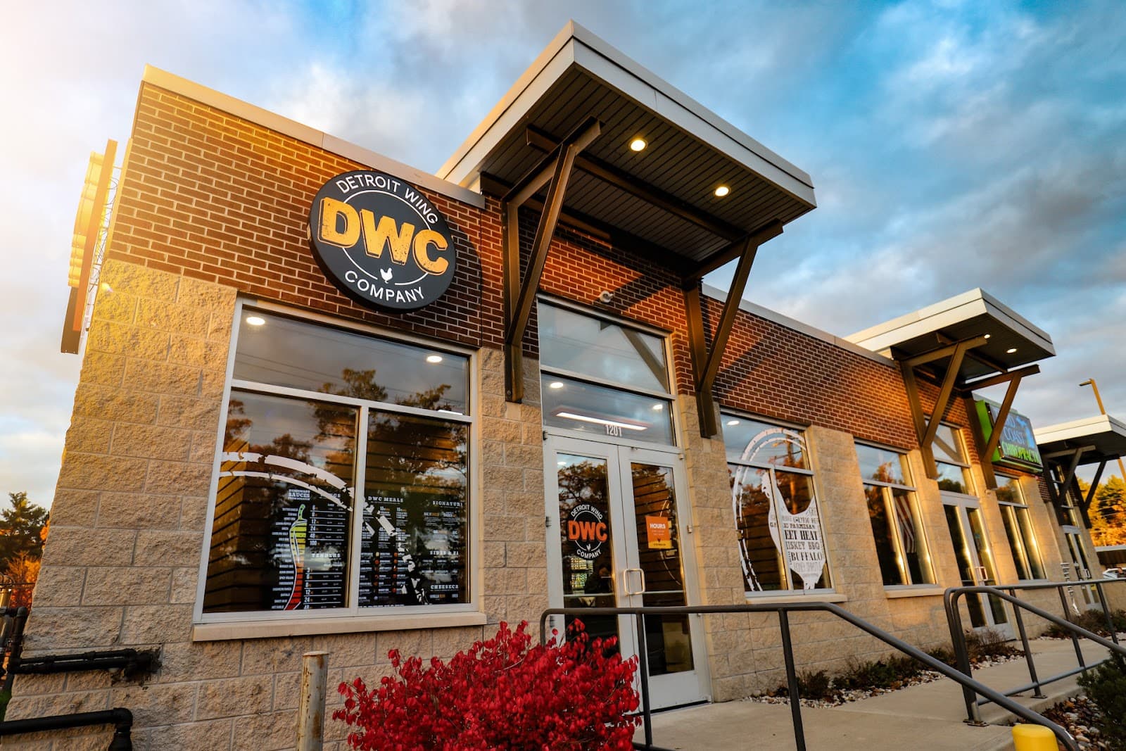 Detroit Wing Co. - Pizza in Traverse City, Michigan