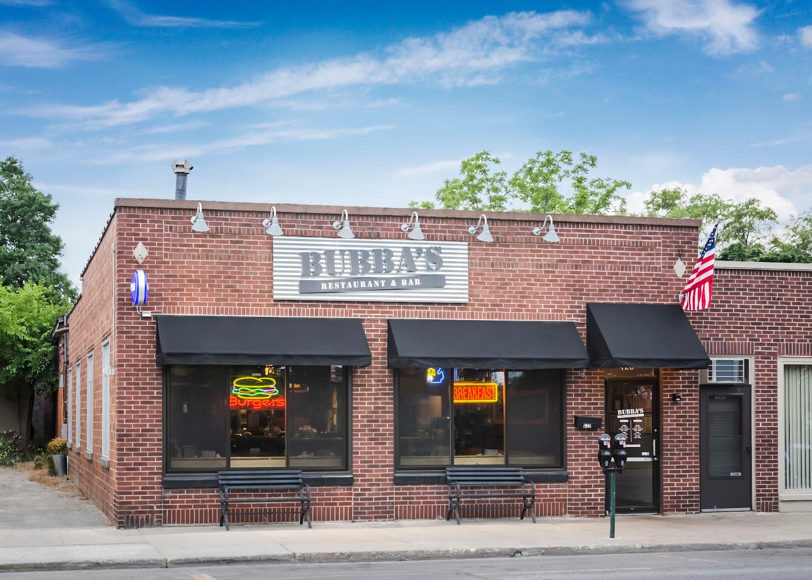 Bubba's Burgers and Bar - Burgers in Traverse City, Michigan