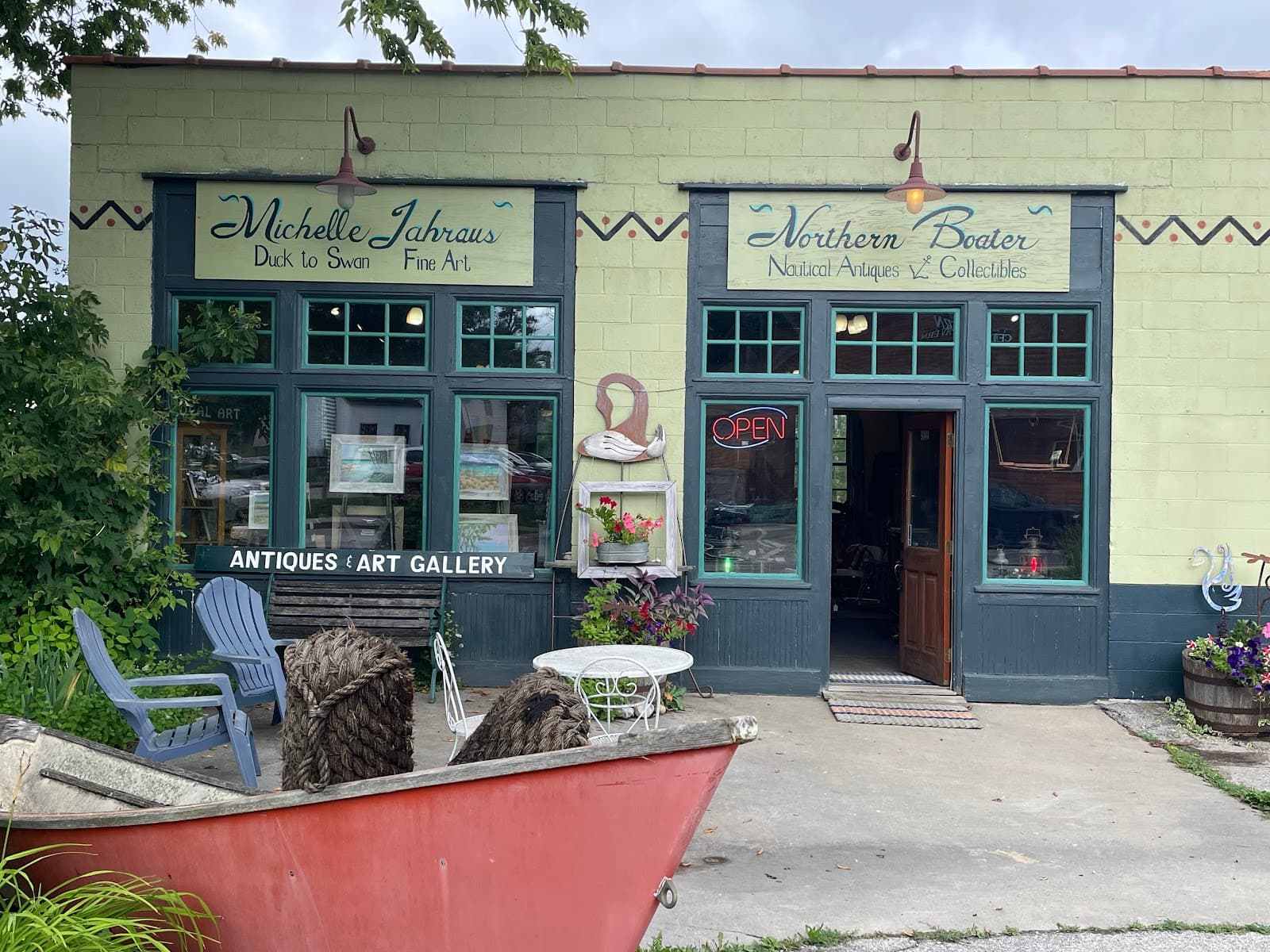 Duck to Swan Gallery in Traverse City