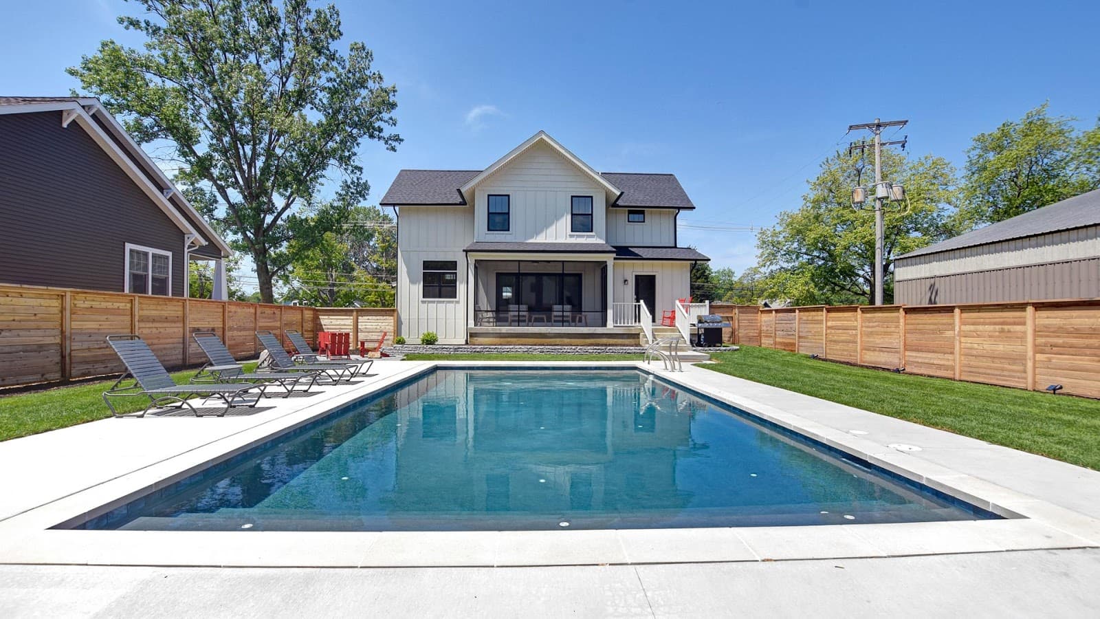 Vacasa - Vacation Rentals in Traverse City, Michigan