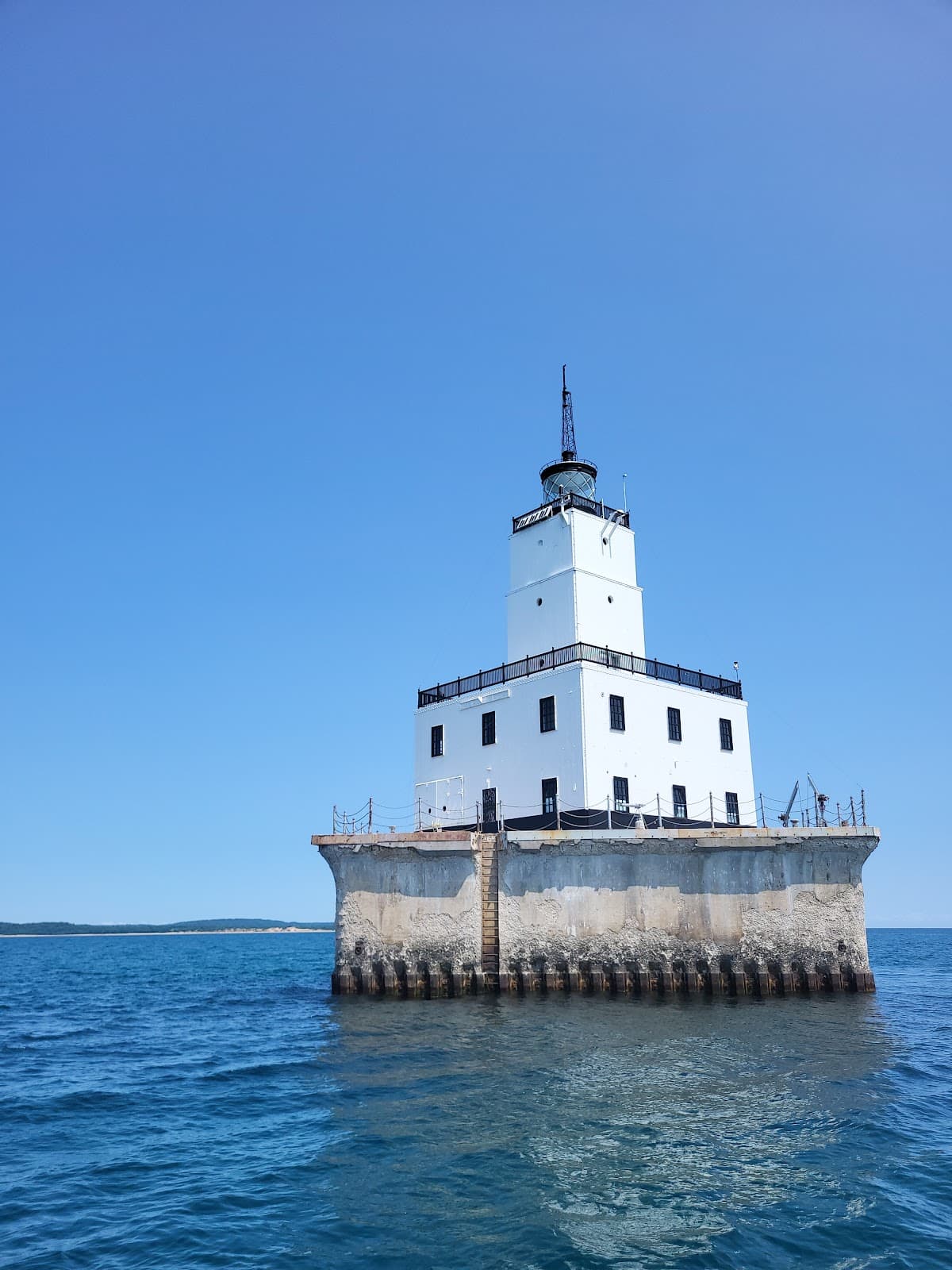 North Manitou Shoal Light - Lighthouses in Traverse City, Michigan