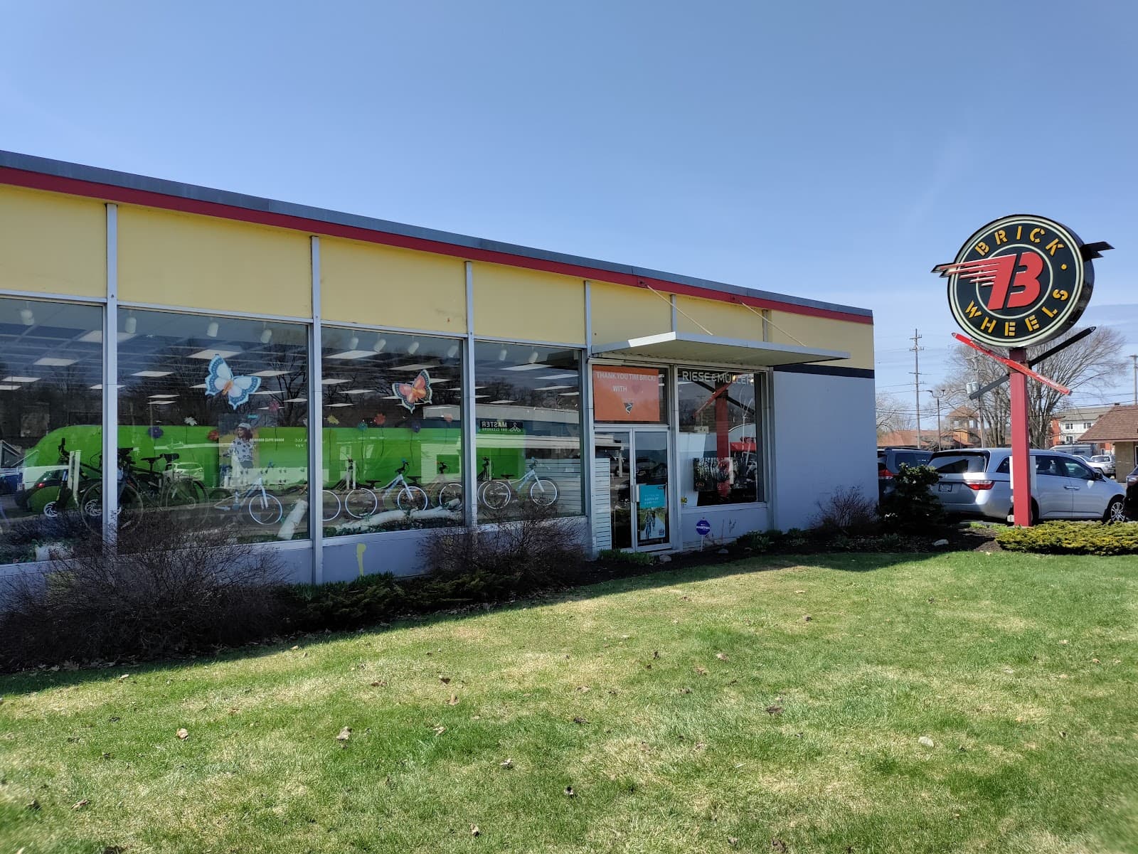 Brick Wheels - Biking (Rentals & Trails) in Traverse City, Michigan