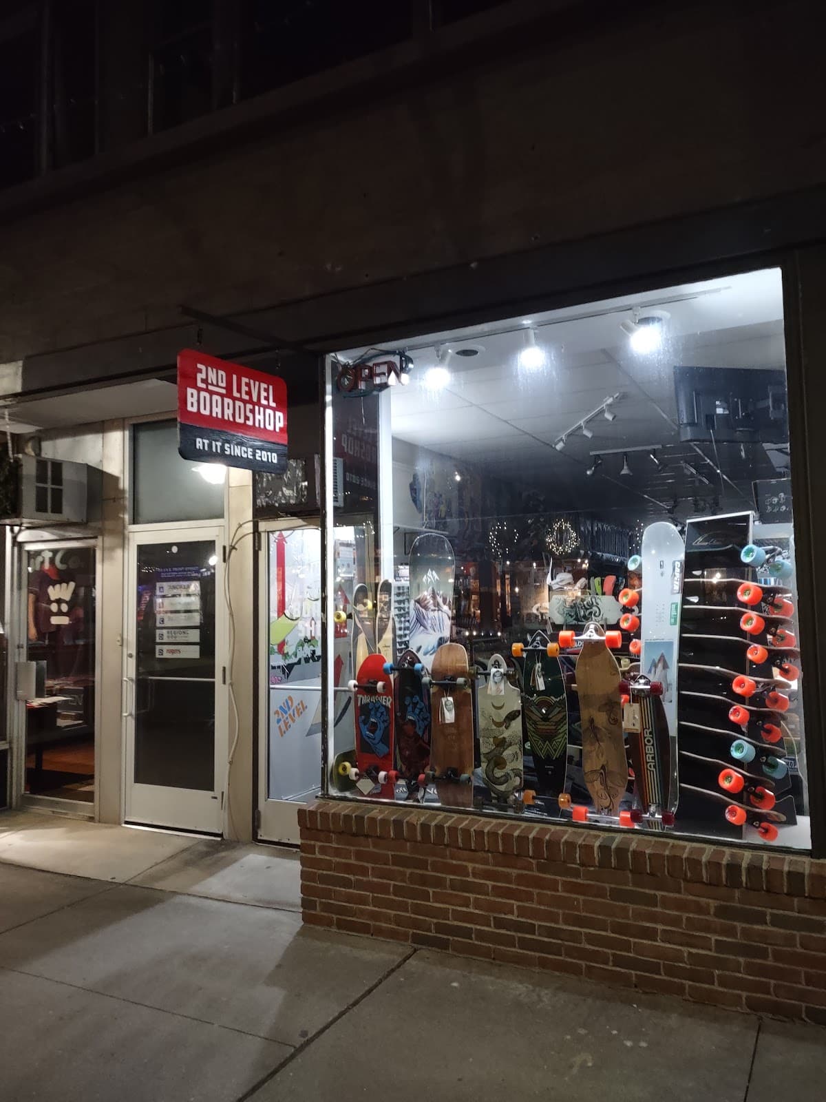 2nd Level Boardshop in Traverse City