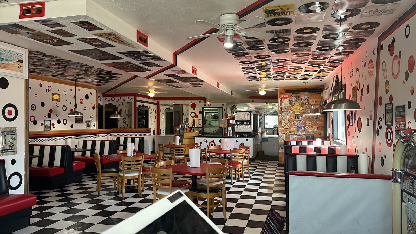 Bergstrom's Burgers - Burgers in Traverse City, Michigan
