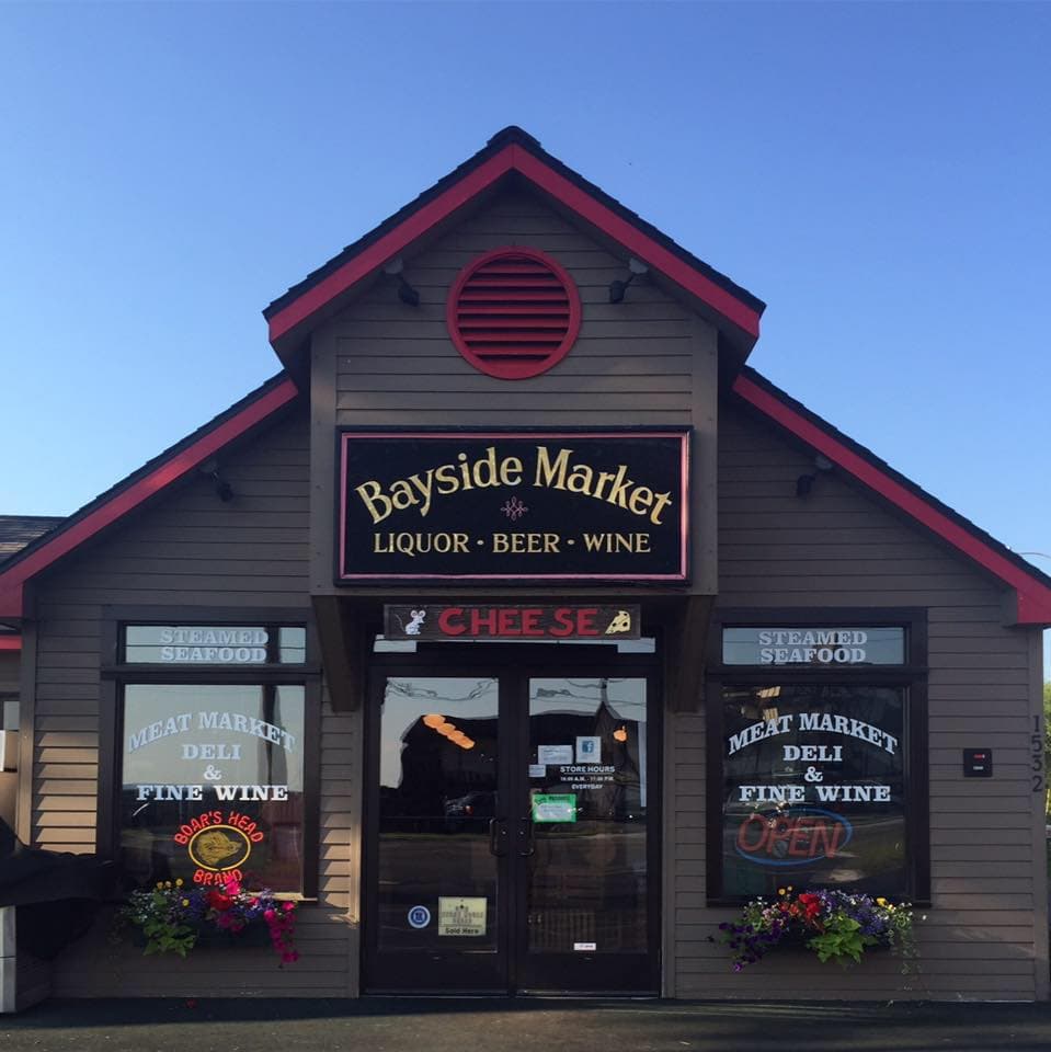 Bayside Market Wine & Seafood in Traverse City