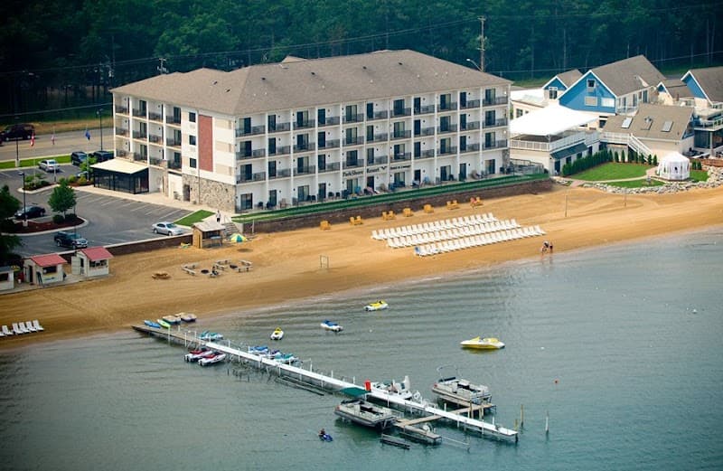 Parkshore Resort - Resorts in Traverse City, Michigan